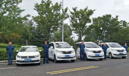 睿寂行空壓機售后服務車隊